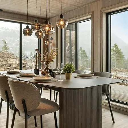Hydla Mountain Stryn